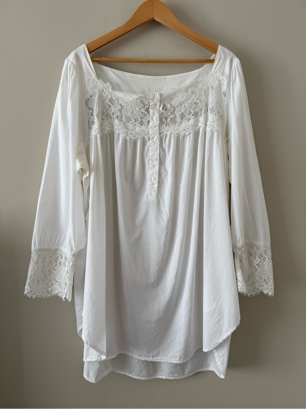 Vintage Gold Label Victoria’s Secret - Cotton Lace Sleep Shirt Nightgown - White